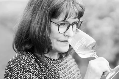 Nicole ist auch Weinexpertin